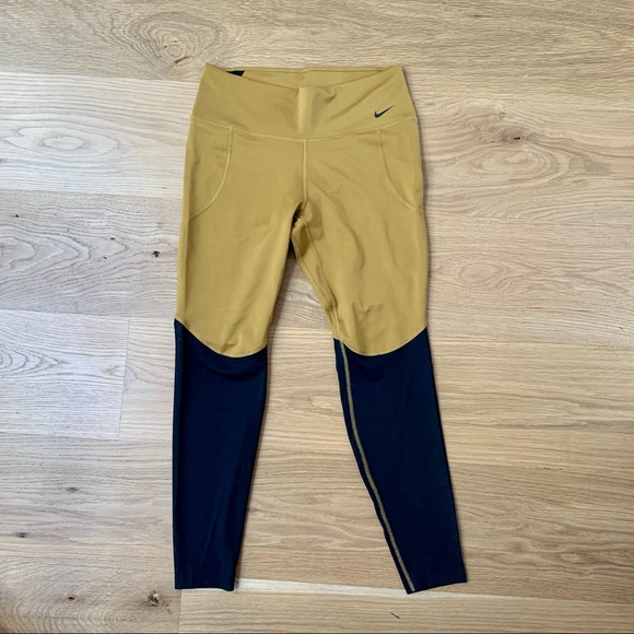 Nike Mustard Legging with mesh - Picture 3 of 4